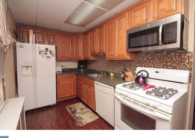 Photo - 2516 E Oakdale St