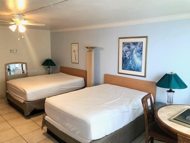 Photo - 19201 Collins Ave Unit 823