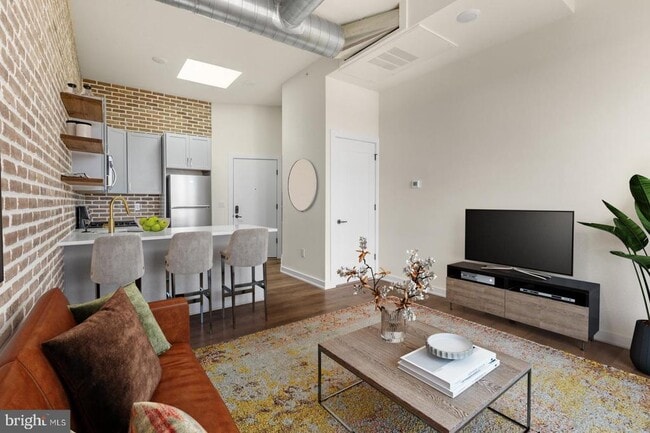 Building Photo - 2401 Frankford Ave Unit 4B Rental