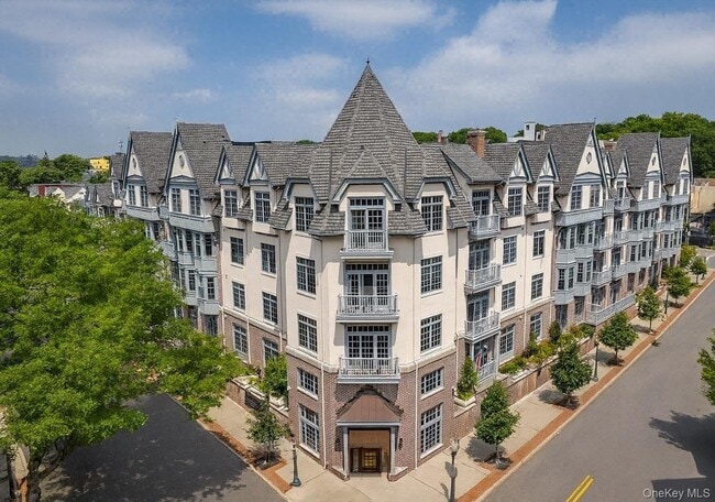 Building Photo - 55 1st St Unit 412