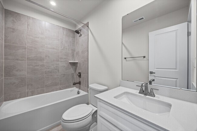 Photo - 2833 Statesville Ave