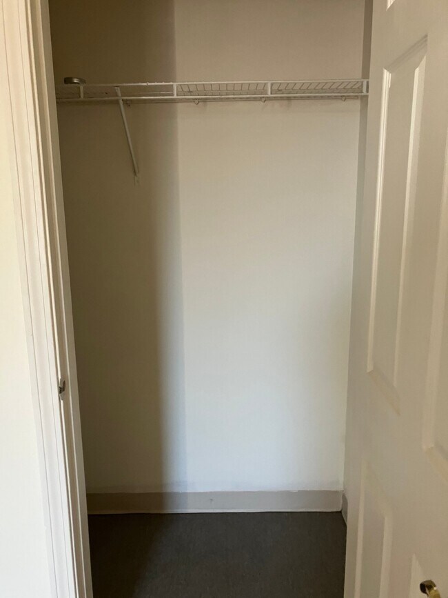 90 Pearl St Unit 407