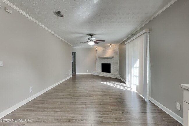 Photo - 671 Custer Cir