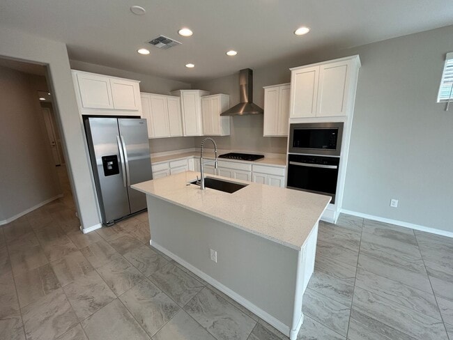 Photo - 17615 W San Juan Ave