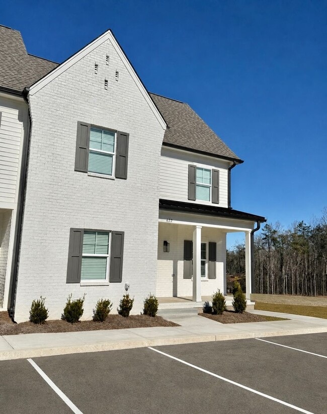 Building Photo - 632 Cottage Grv Cir