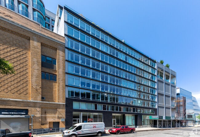 Photo - 520 W 19th St