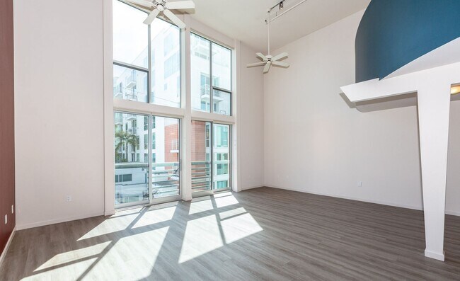 Photo - Outside Portfolio Unit 49 Zoe Street #12