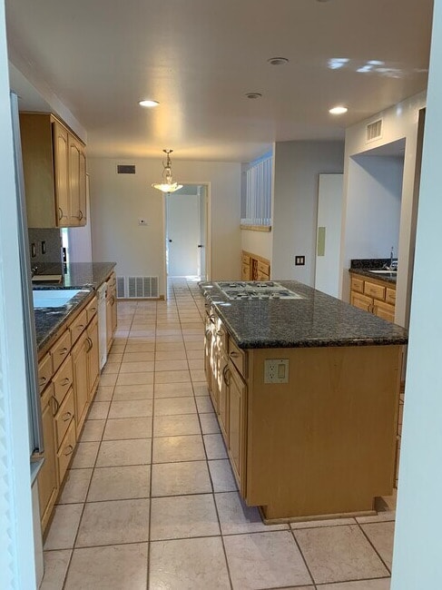 2785 Claray Dr