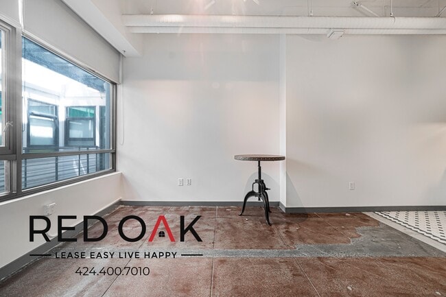 Building Photo - 430 S Broadway Unit 404 Rental