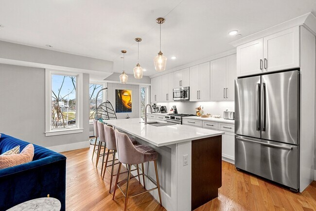 Photo - 150 Hancock St Unidad 102