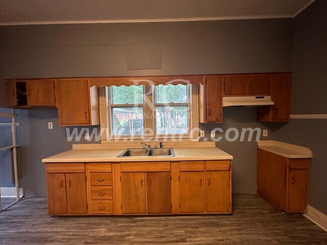 Photo - 1117 Gilbert-