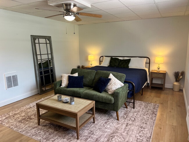 Photo - 1207 E River Dr Apartment Unit 3