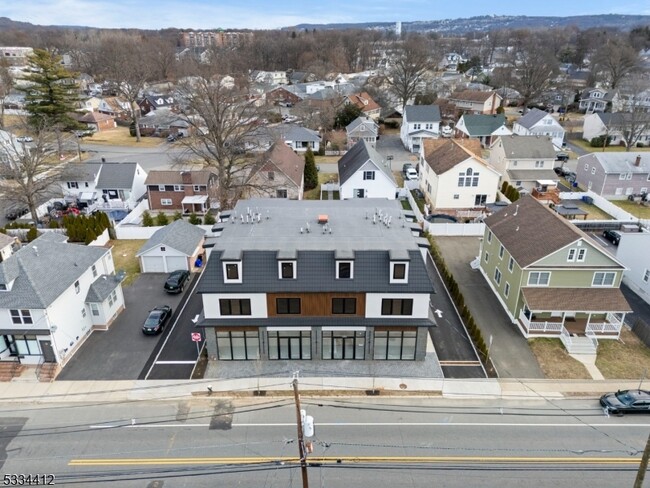 Photo - 178 Newark Pompton Turnpike Unidad 302