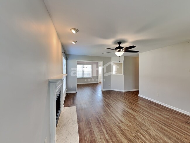 Photo - 2824 Candlewicke Dr