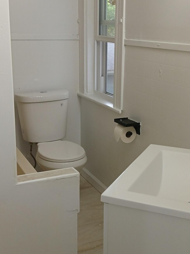 Photo - 85 Bowen St Unit 2