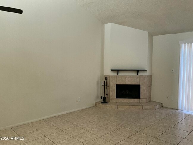 Photo - 5122 E Edgemont Ave