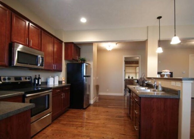 Photo - The Unitah Flats Apartments