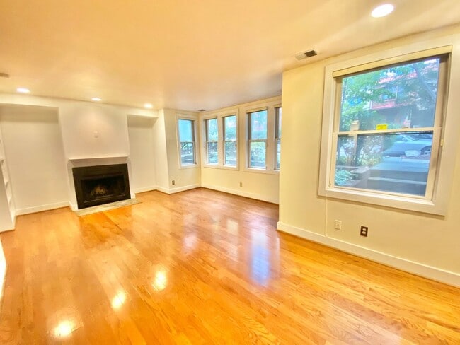 Photo - Dupont Circle 1 Bedroom Charmer with Patio... Unit 1