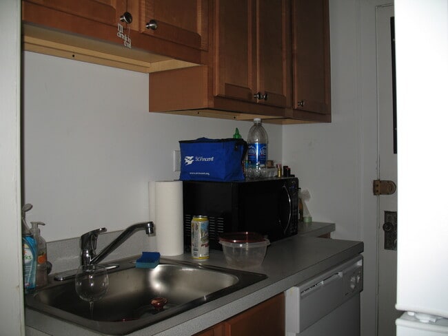 Photo - 927 W Oakdale Ave Unit 1H