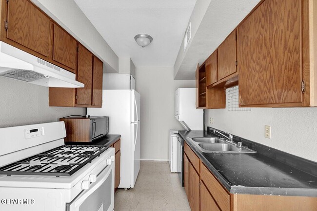 Photo - 1909 Karen Sue Pl