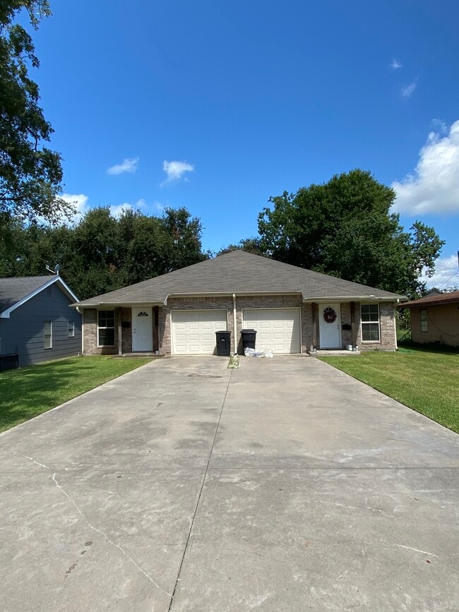 Photo - 3118 Avenue B Unit 3118