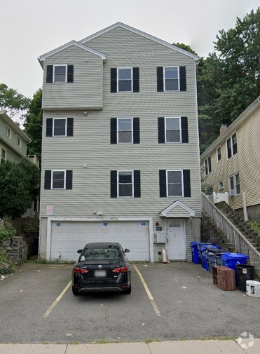 Building Photo - 128 Hillside St Rental