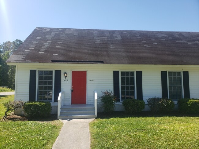 Building Photo - 5428 Sidbury Rd Rental