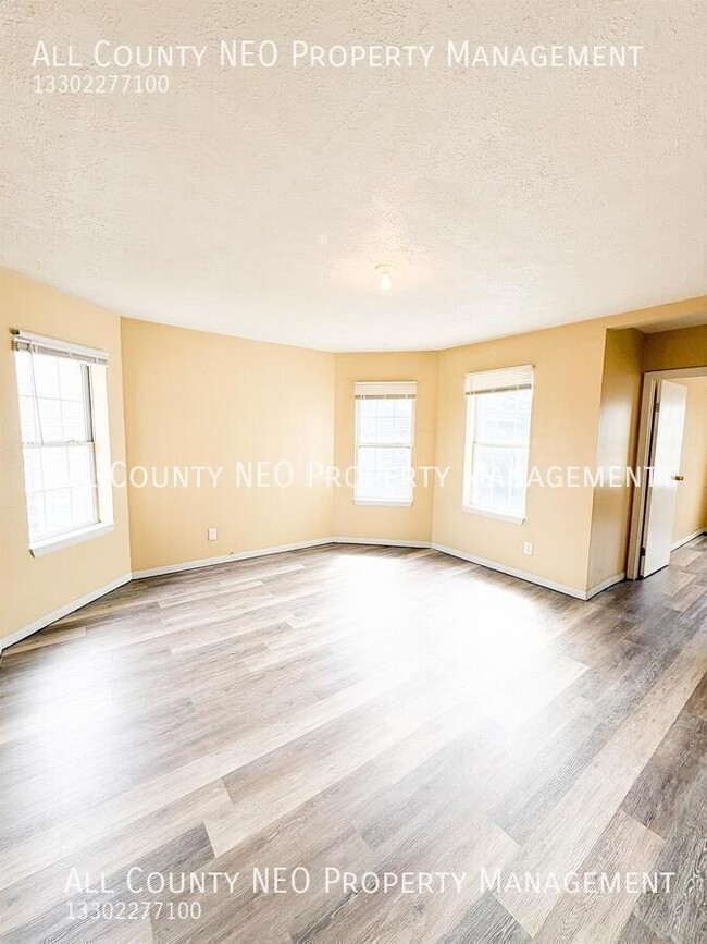 Photo - 4116 Denison Ave Unit Up