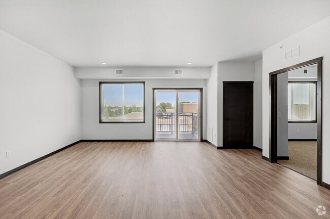 2BR, 2BA - 1,159SF - Living Room - Westview Heights