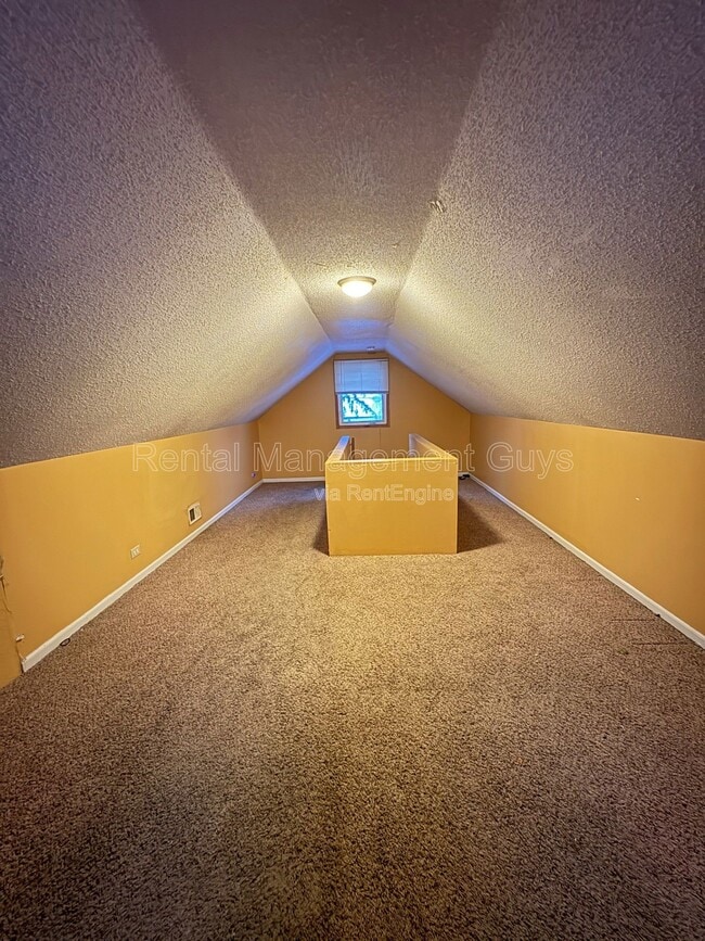 Photo - 1905 N 44th Ave