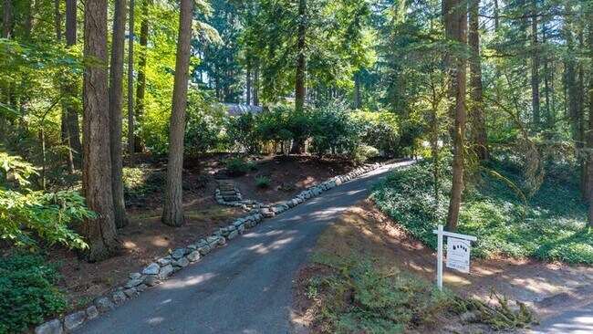 Stunning Private AIR CONDITIONED Dream Home in Coveted Bridal Trails