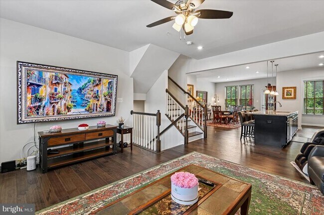 Photo - 8261 Kippis Rd