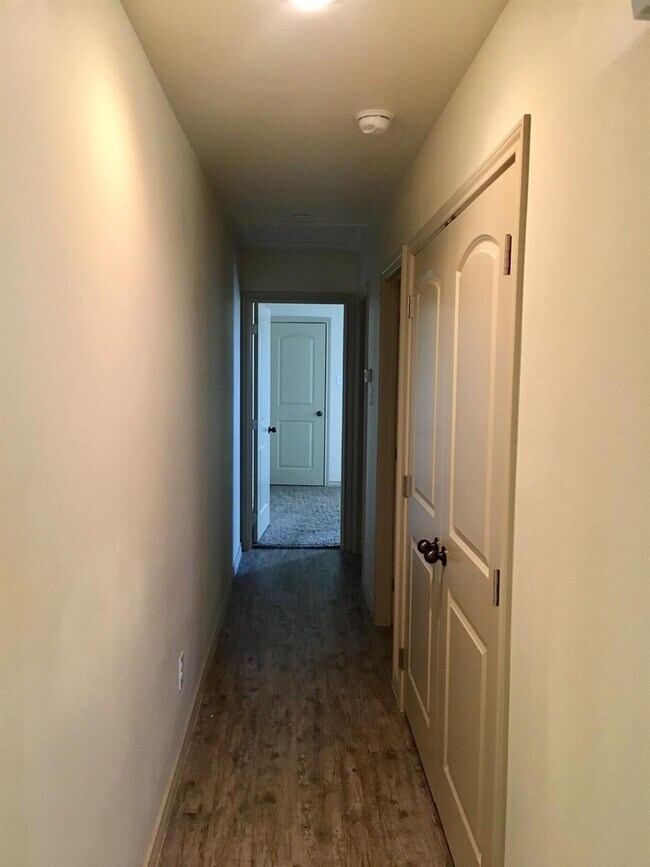 Photo - 5507 122nd Street