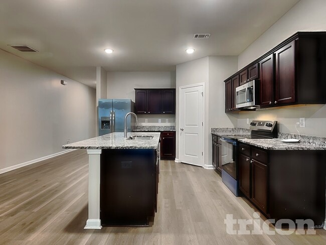 Photo - 2137 Hudson Dr