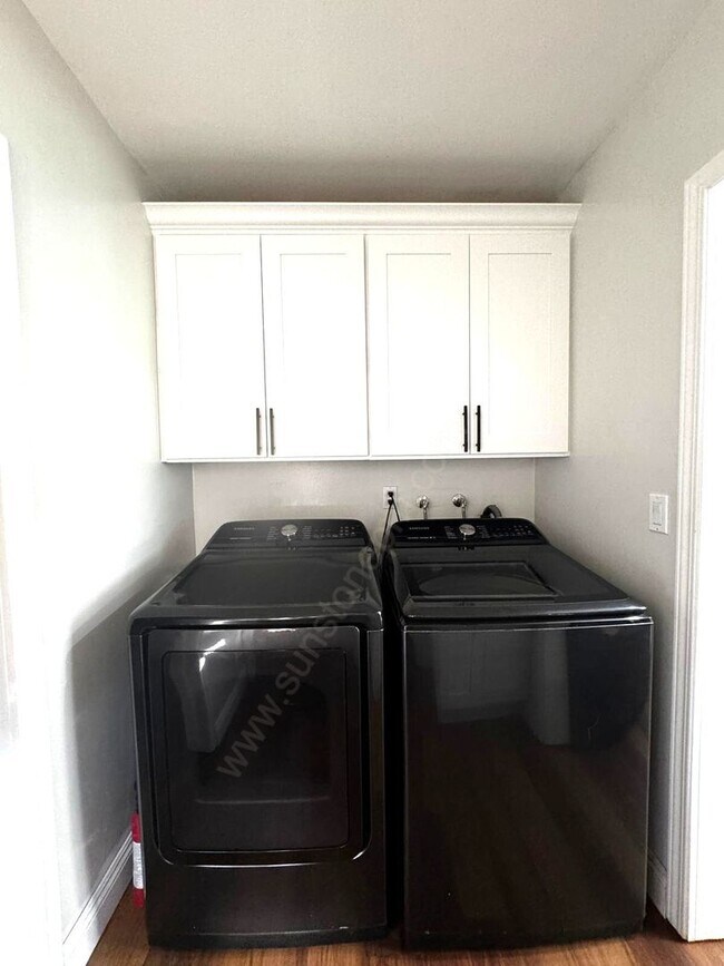Photo - Stunning 3 Bedroom, 2 Bathroom Home on a L...