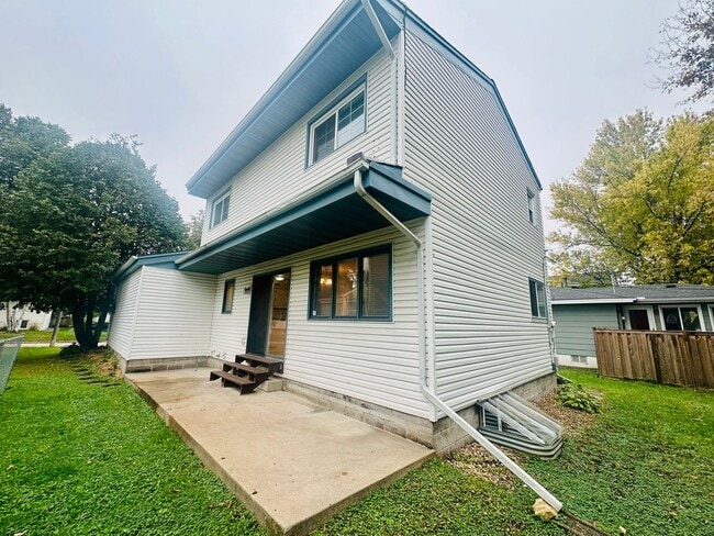 Photo - Beautiful 3-Bedroom Single Family Home with 2-Car Garage in Northeast Minneapolis