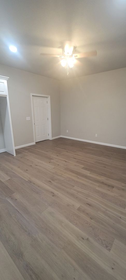 Photo - Gorgeous Garage Apartment!