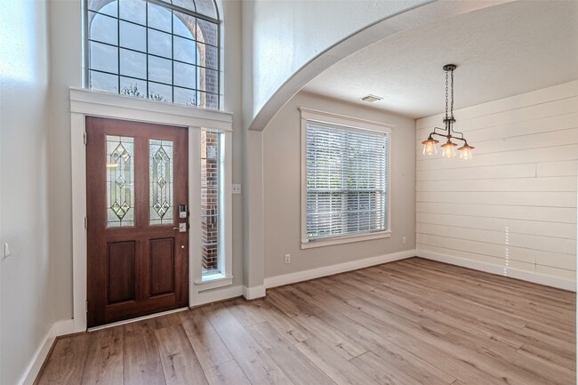 Photo - 17818 Serene Shore Dr