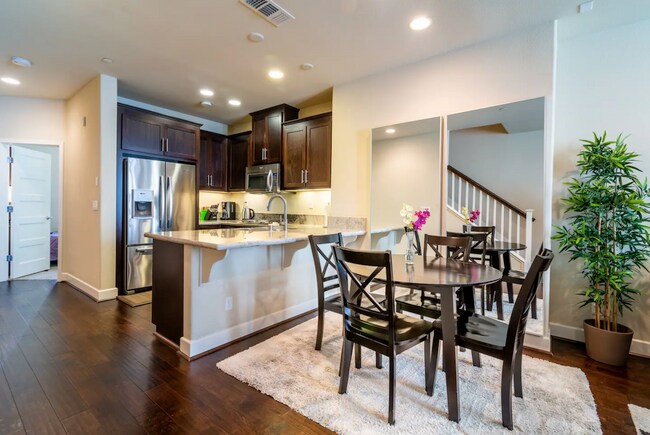 Photo - 6539 Tralee Village Dr