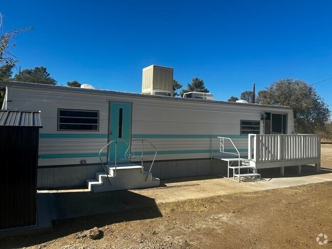 Building Photo - 1120 N Justice Dr Unit 9 Rental