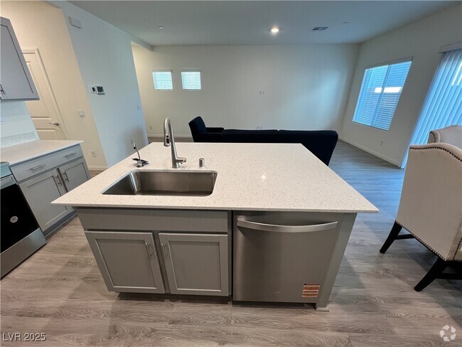 Building Photo - 9938 S Ullom Dr Rental