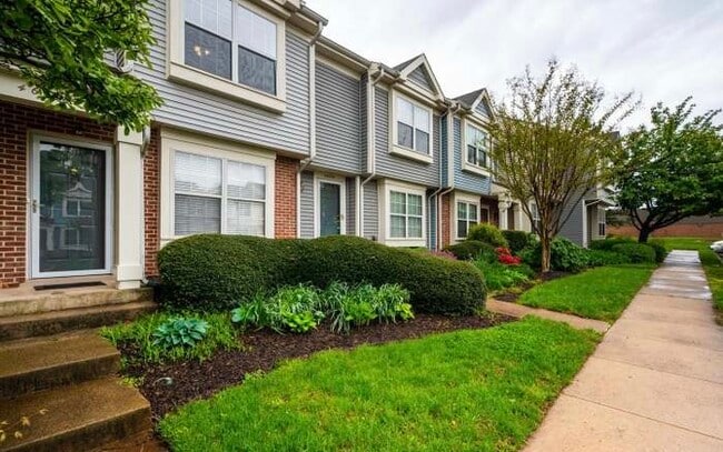 Photo - 46709 Atwood Sq