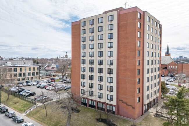 Photo - Santa Maria Towers