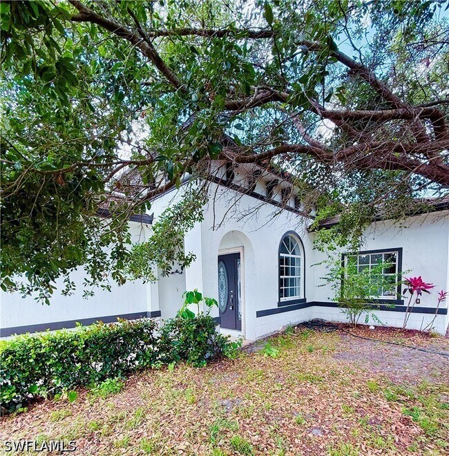 Photo - 3465 Everglades Blvd N
