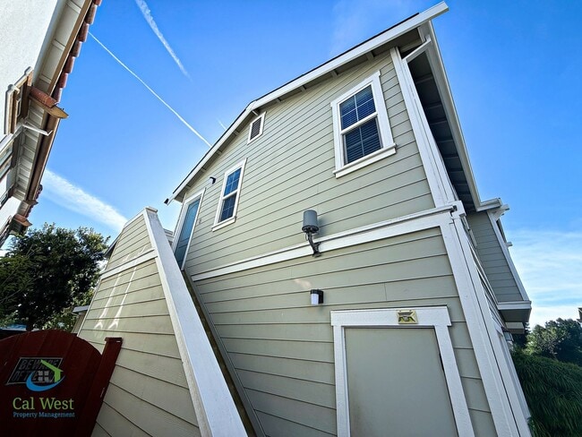 Photo - 7661 Forest St Unidad B