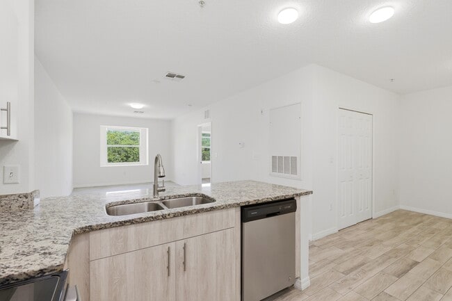 Photo - 2121 McCoy Rd