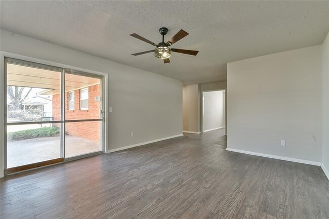 Photo - 608 Moraine Ave