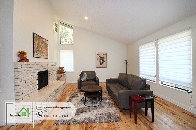 Photo - 3350 Mountain Oak Dr