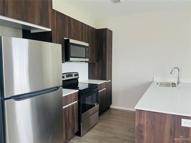 Photo - 1204 W Sucre Dr Unit 1