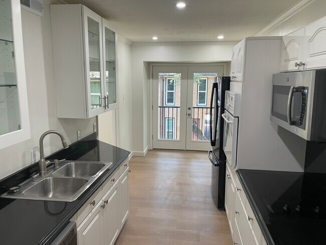 7824 Meadow Park Dr Unit Meadow Park Unit 201